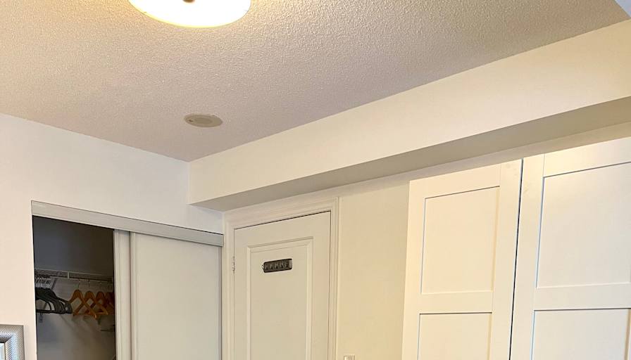 Elle's room