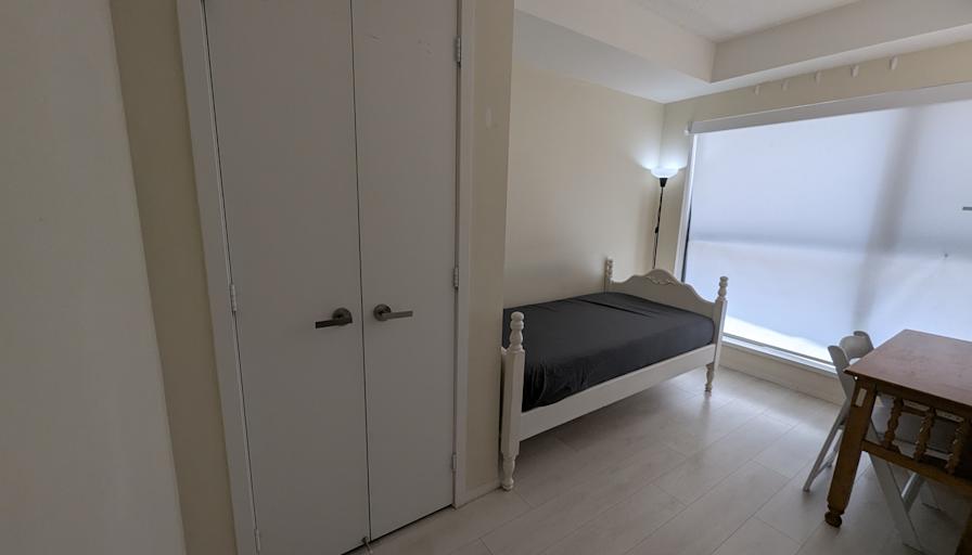 KGAL's room
