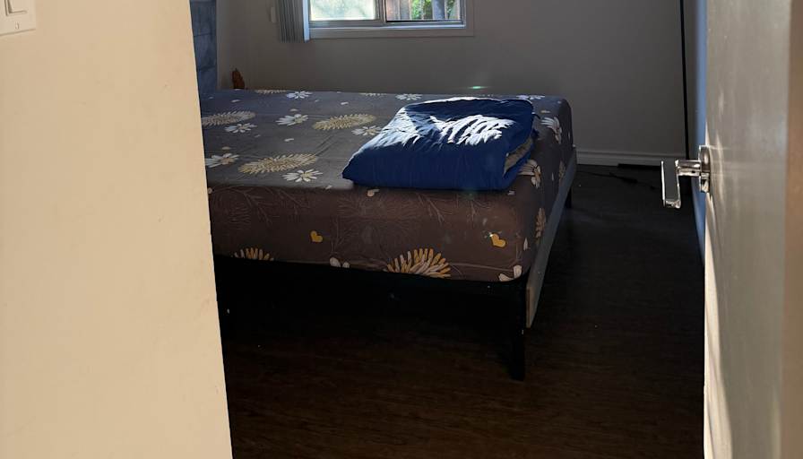 Navpreet Gill's room