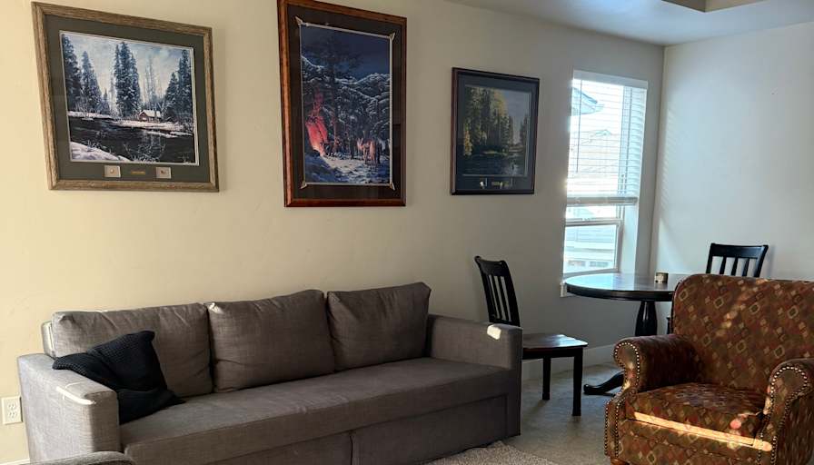 Suzanne's room