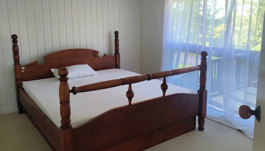 Thomas's room