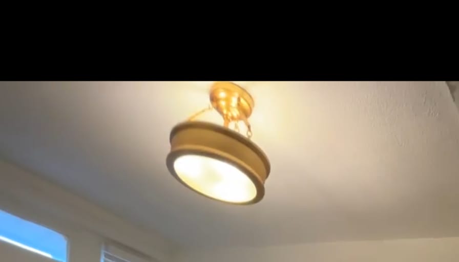 Isyss's room