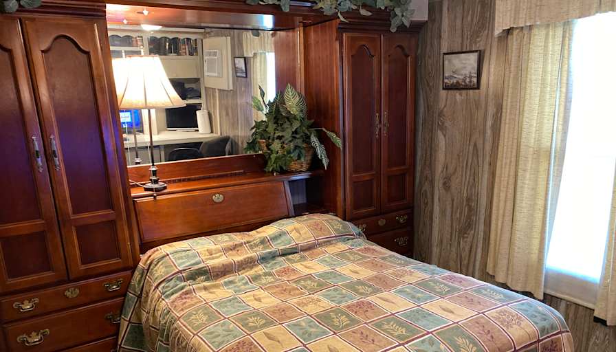 Dan's room