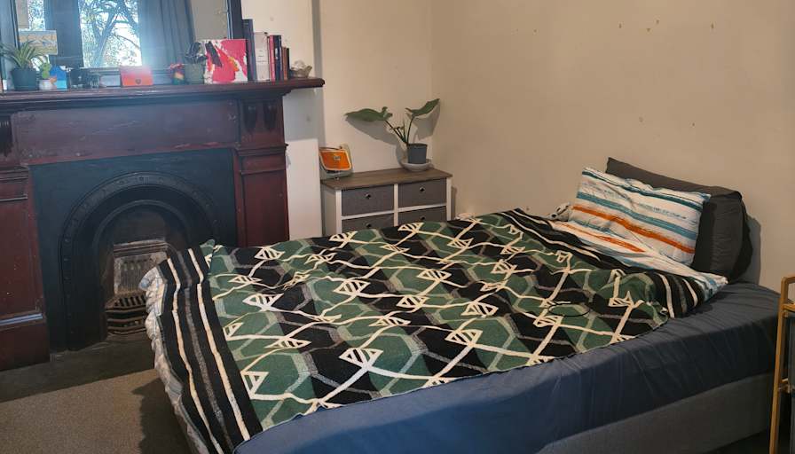 Jodi's room