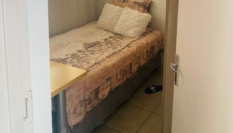 Andisiwe Mvunyiswa's room
