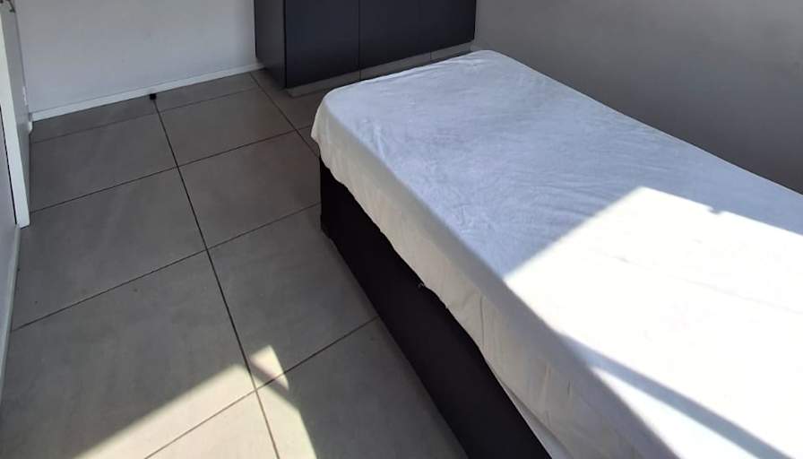 Lesley's room