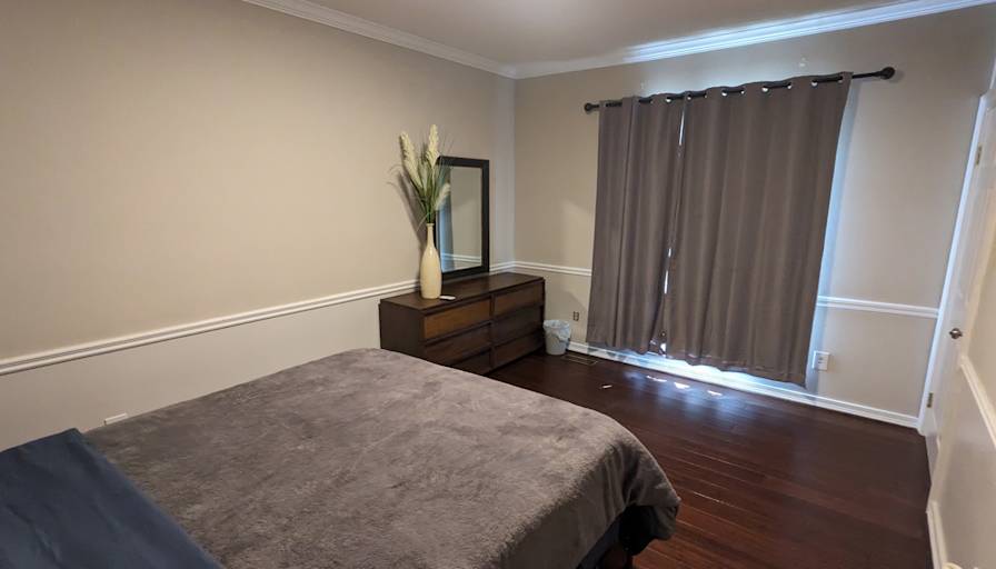 Valentino Uharkin's room