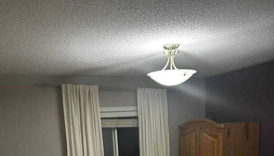 Delonte's room