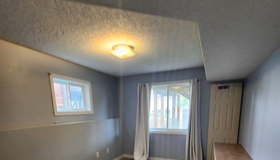 Rent's room
