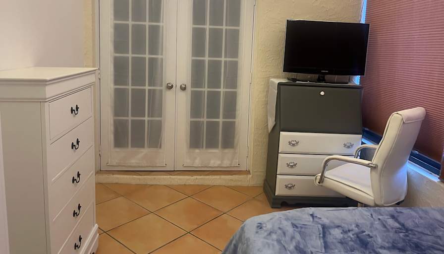 Amy B Amodeo's room