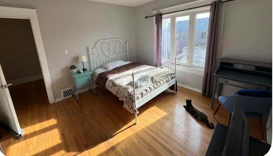 Lisa's room