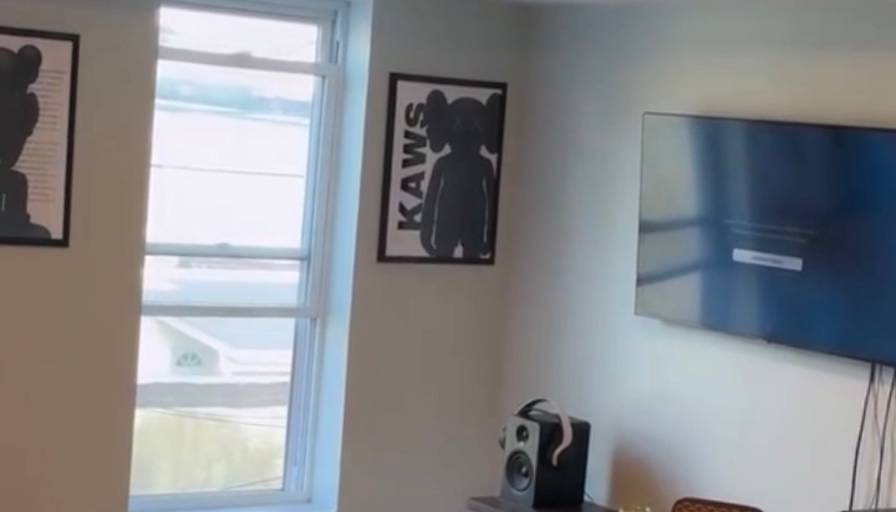 Alija's room