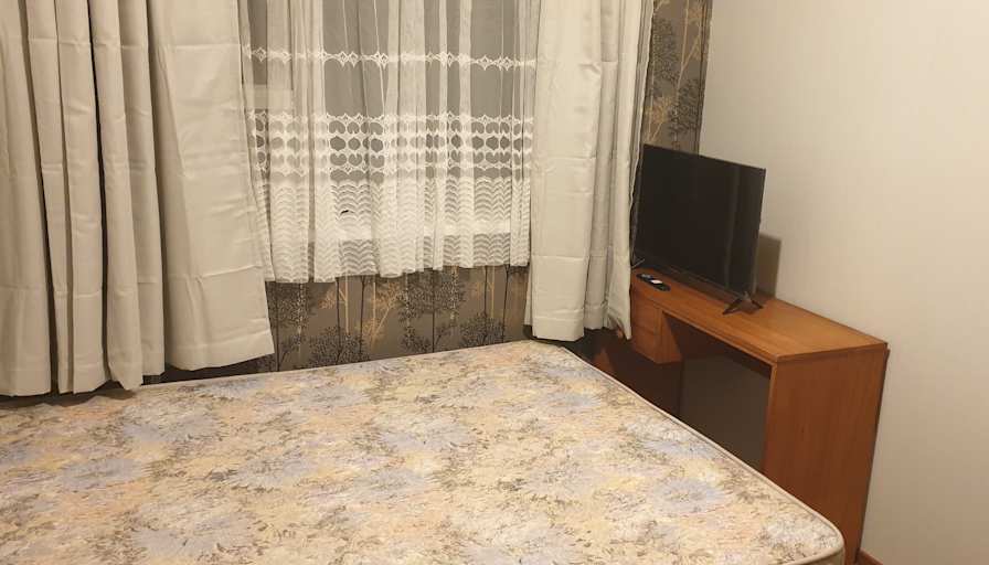 CHRISTOPHER's room