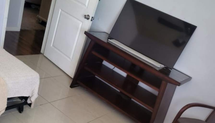 Marybell E Barriga's room