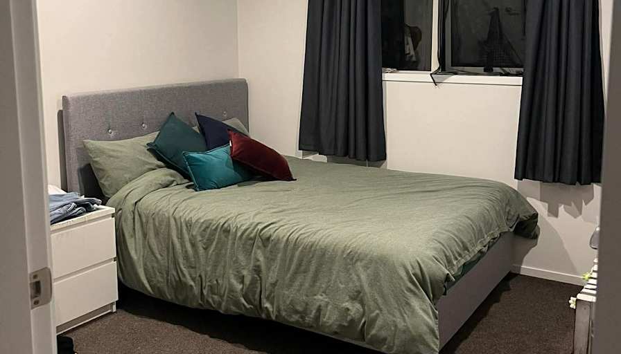 Samantha's room
