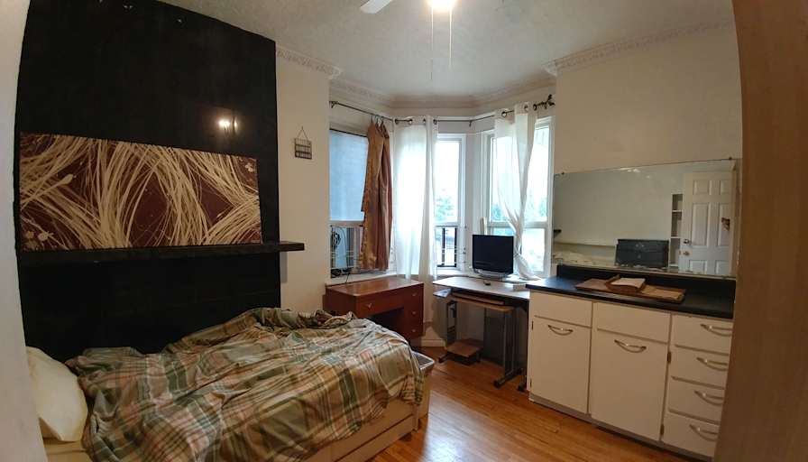 wayne's room