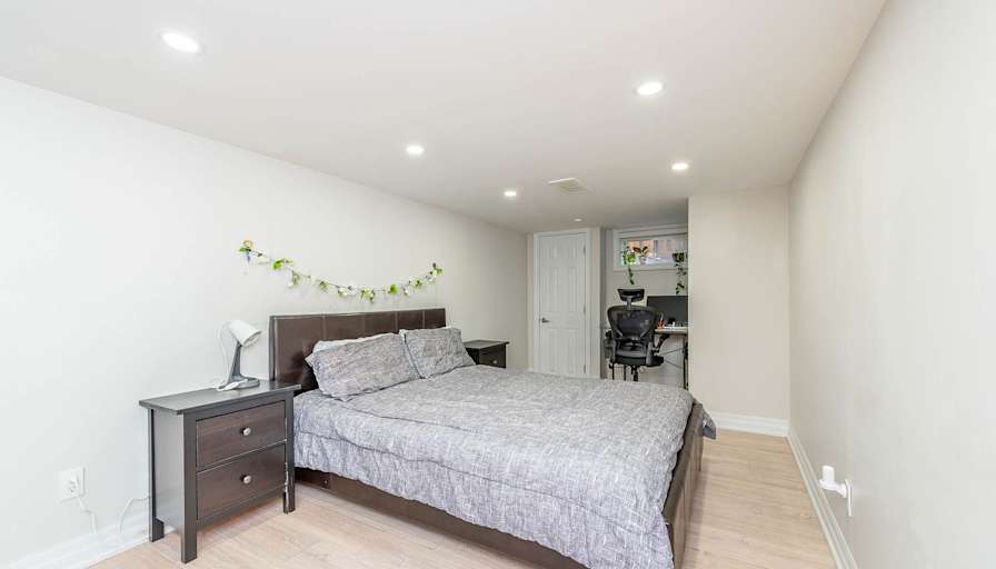 Dean Holmes's room