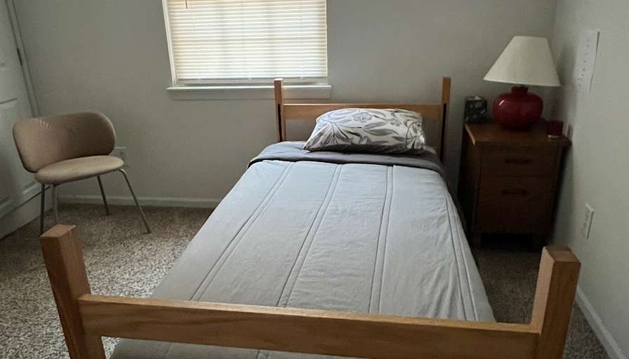 Ron's room