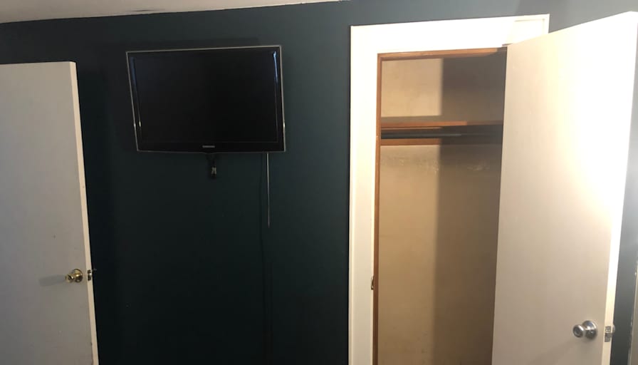 Sherley's room