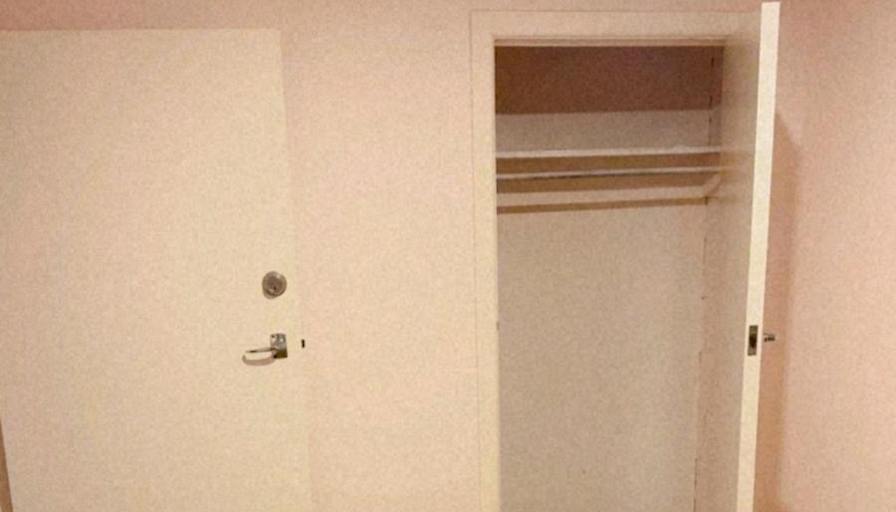 veesa's room