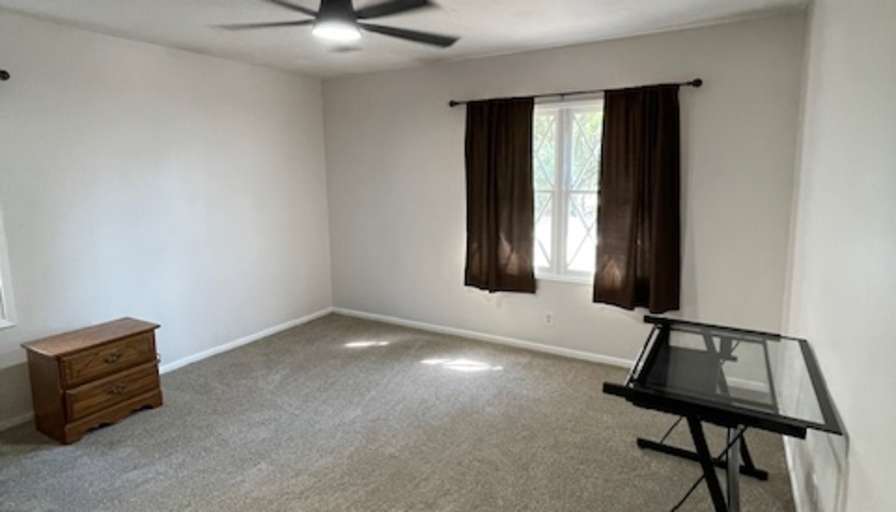 Juan's room