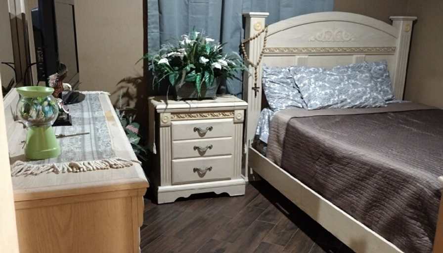 Viviana Martinez Duran's room