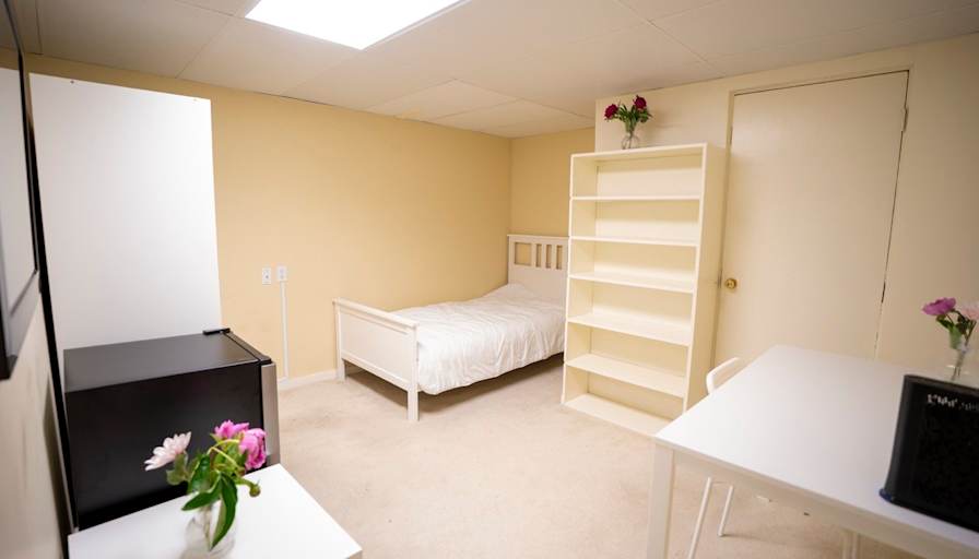 Elham's room