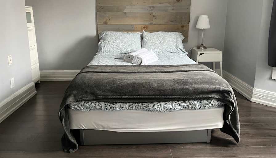 Nick Sarkovski's room