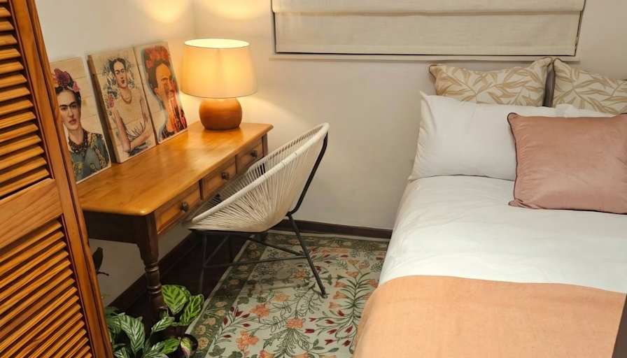Ali's room