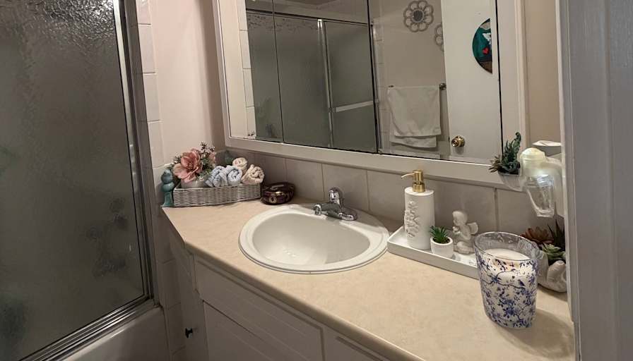 Neda salahi's room