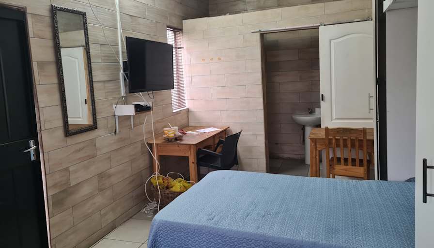 Floyd's room
