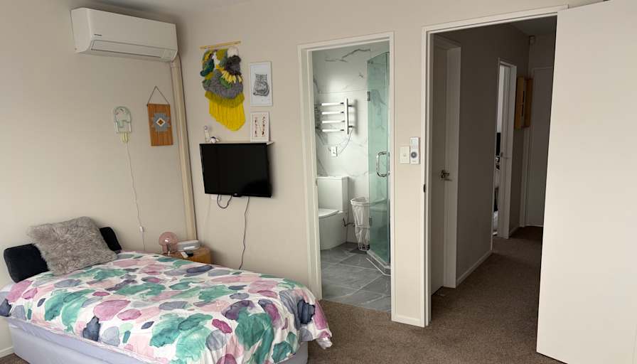 Chiho's room