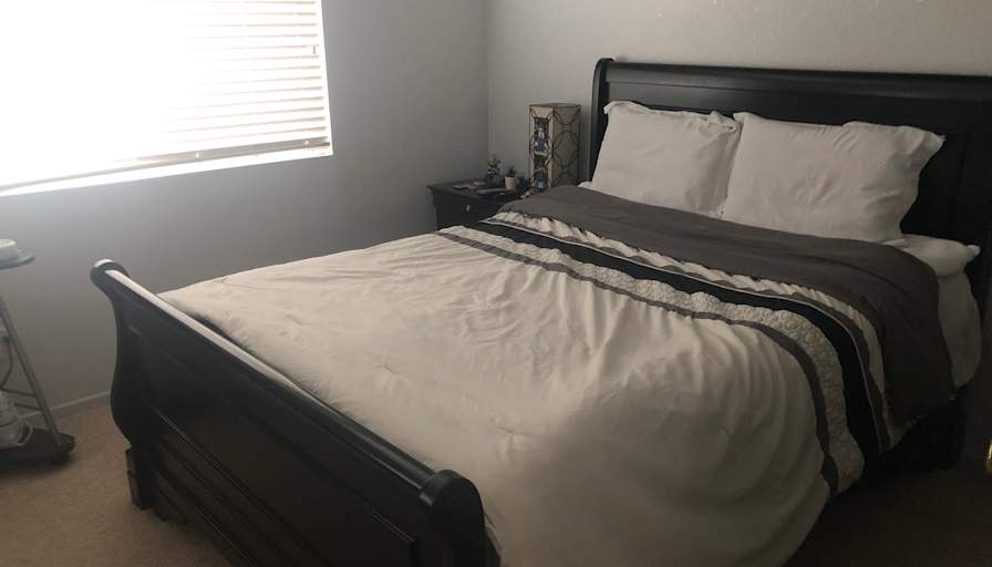 Tom's room