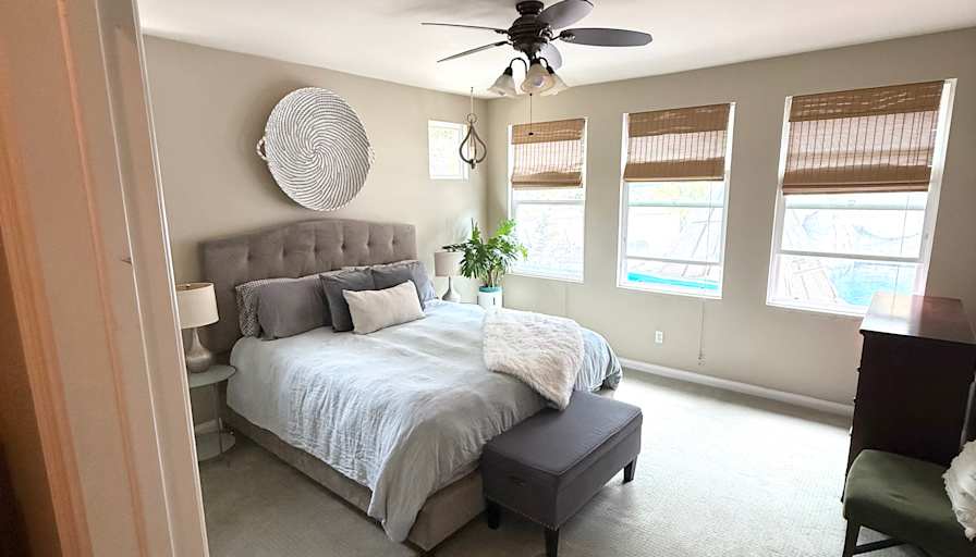D's room