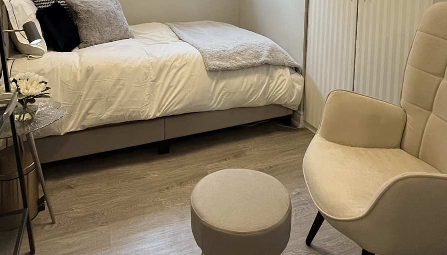 Elle's room
