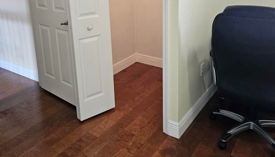 Eduardo's room