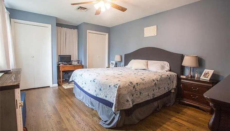 Jewel's room