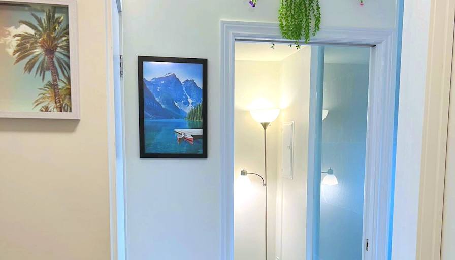 Khloe's room