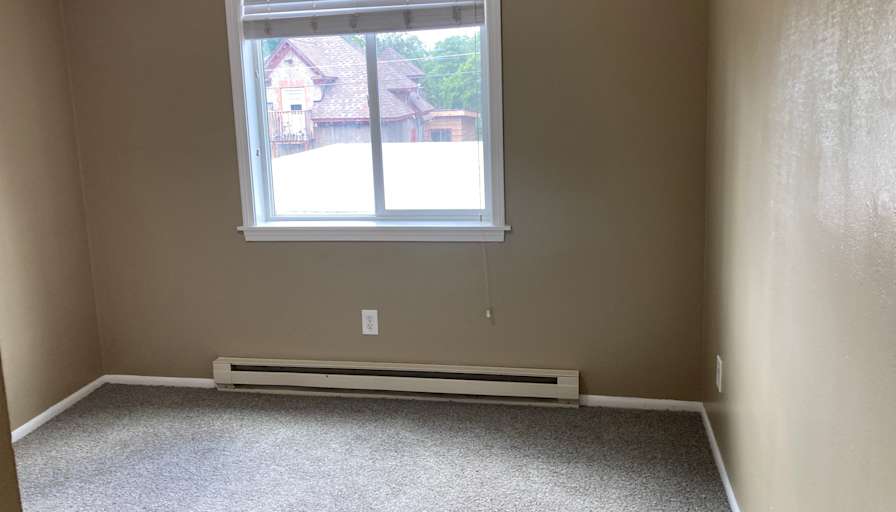 Gray's room