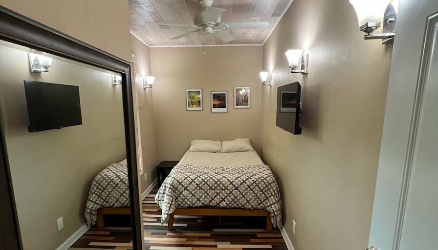 Yates Properties's room