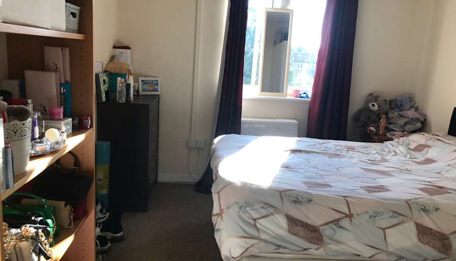 Sara's room