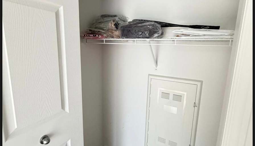 Ali's room