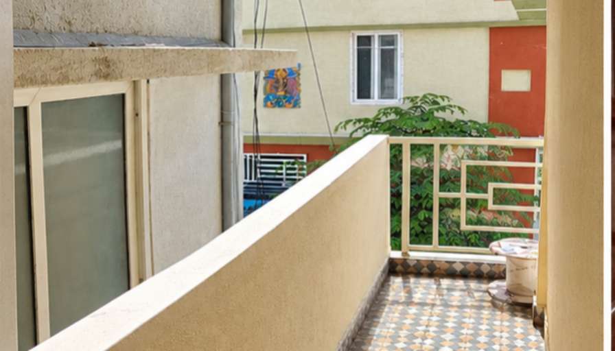 Mohnish's room