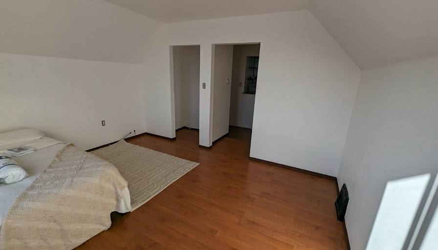 Saga's room