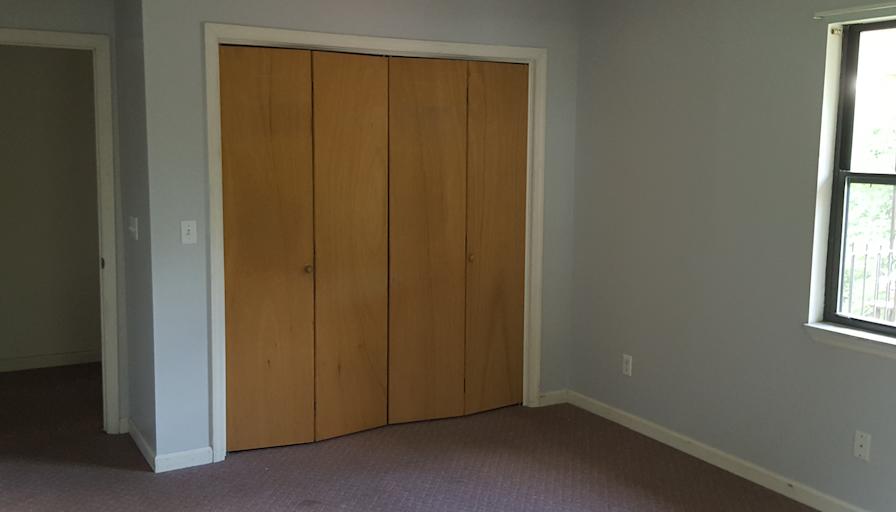 Beverly Voiles's room