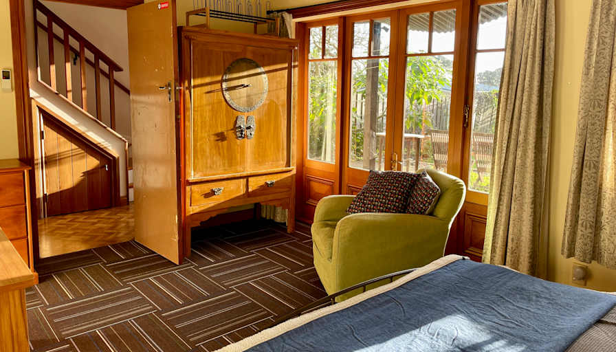 Linda's room