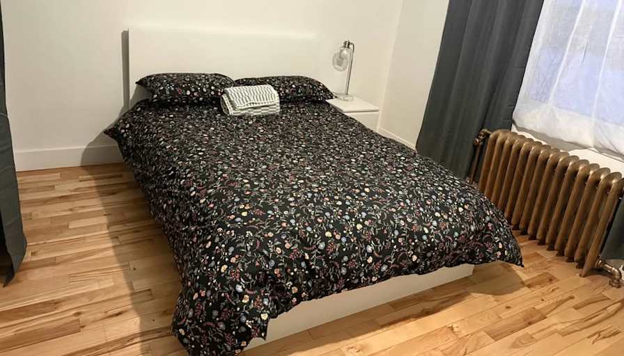Jefry Denny's room