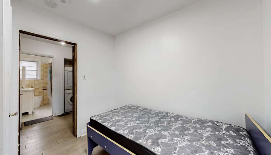 Mohammed's room