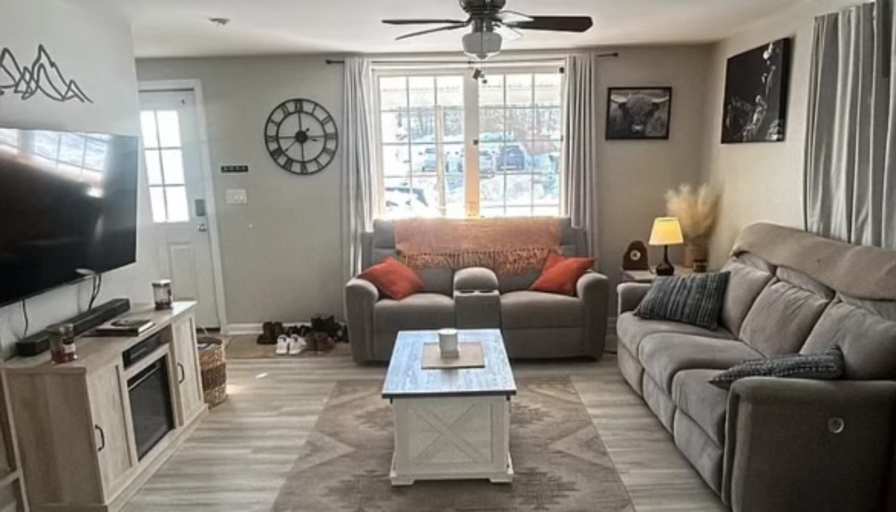 Erik's room