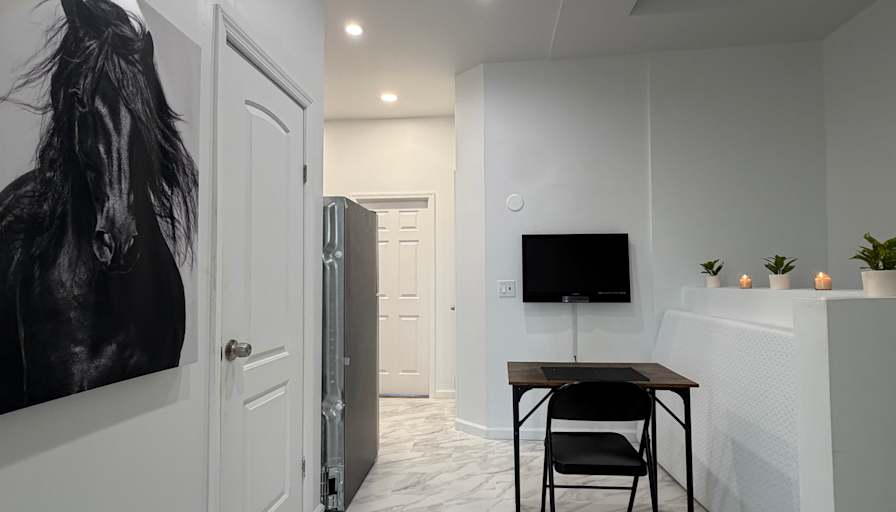 Yolaine's room